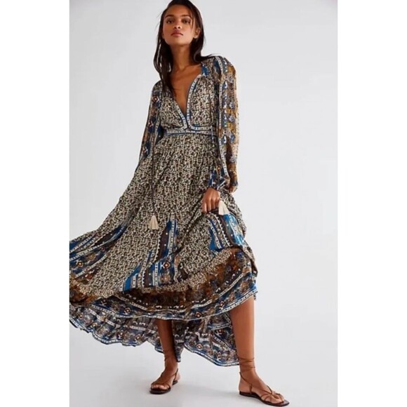 Free People Dresses & Skirts - Free People Happy Feelings Maxi Dress Boho Prairie Floral Tassels Border Print S
